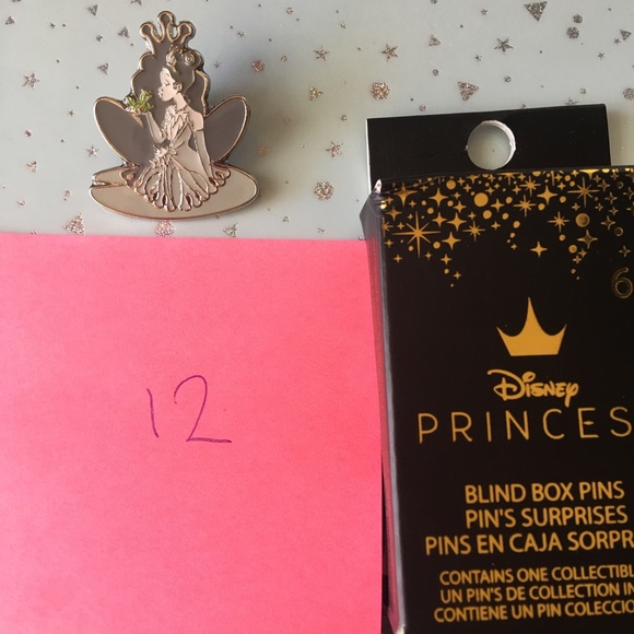 Tiana blind box loungefly Disney pin collector - Picture 2 of 3